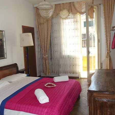 Hotel Ca'Barbaria Venedig Zimmer foto